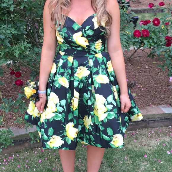 Prom dress Sherry Hill with pockets - Picture 2 of 3